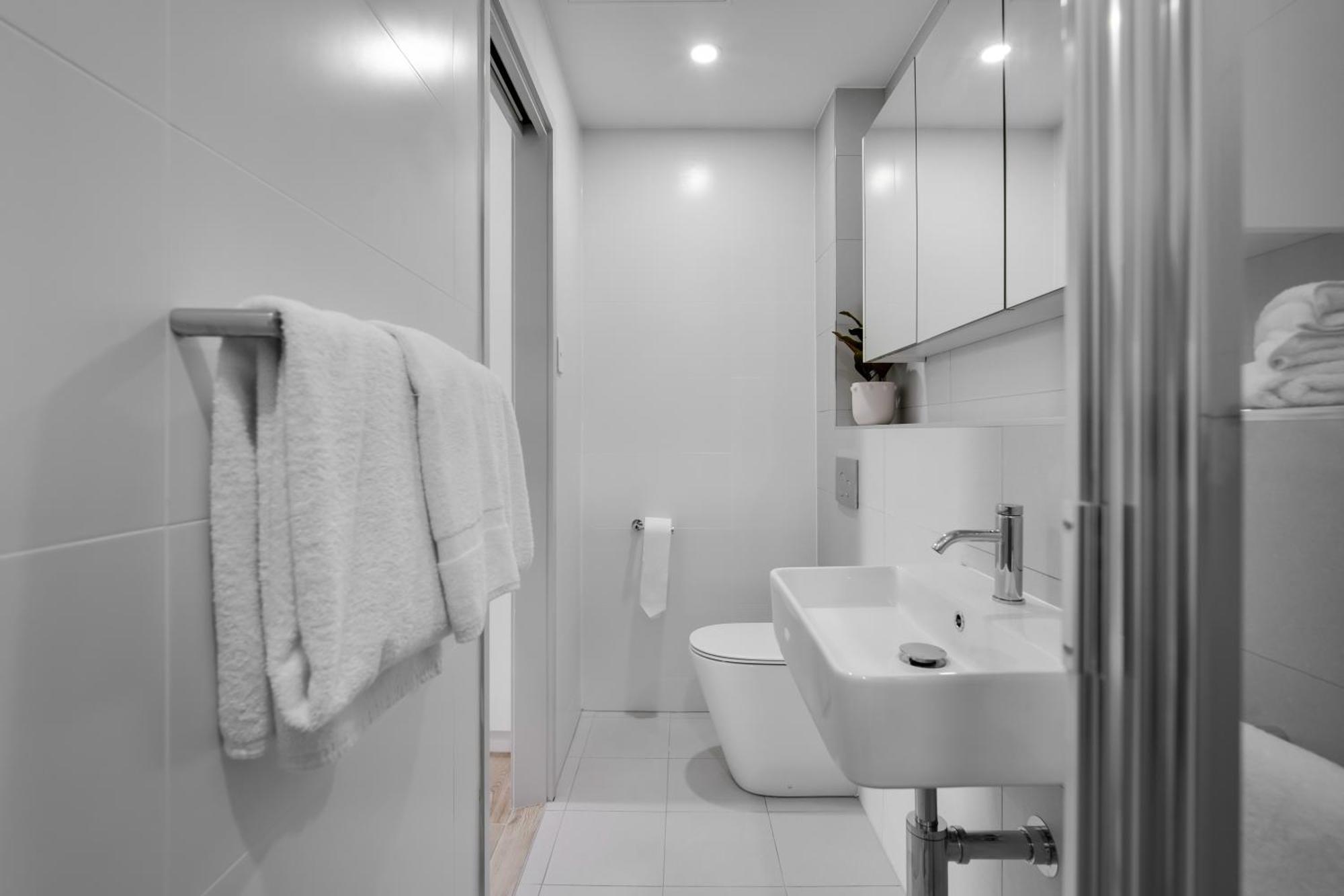 Belmoral Corporate Suites (Adults Only) Townsville Exterior photo